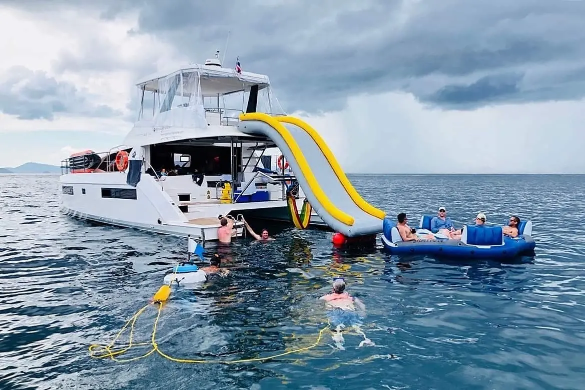 Leopard 43ft